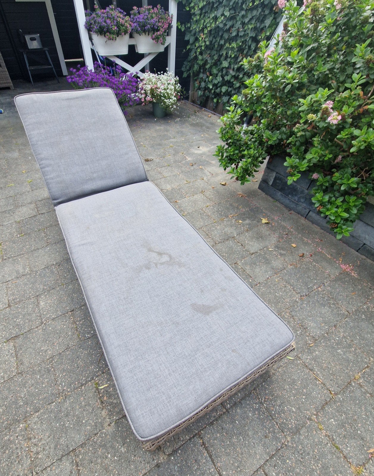 Verstelbare Loungebank / Ligbed met Kussen - 6 standen, Ophalen
