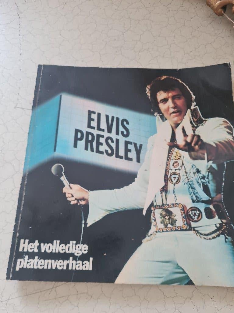 Boek over Elvis het volledige platenverhaal, Boeken, Ophalen of Verzenden, Zo goed als nieuw, Artiest