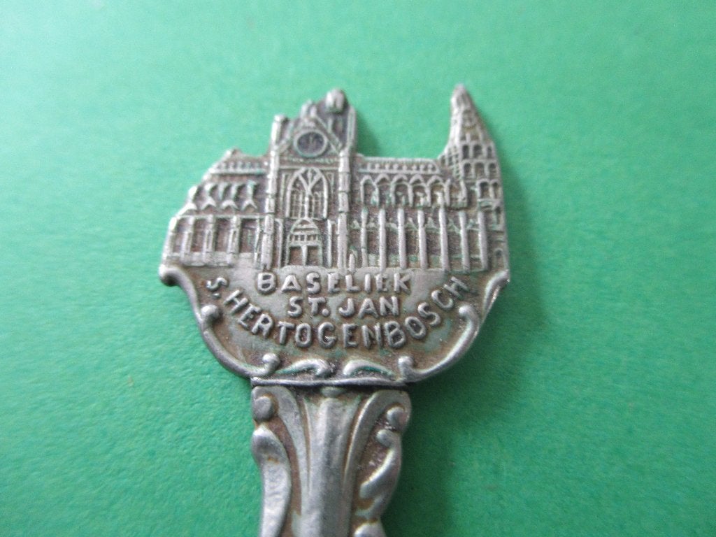 Lepeltje Basiliek  St. Jan  's Hertogenbosch, Verzenden, Zo goed als nieuw