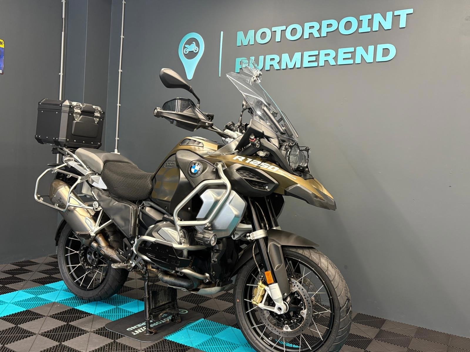 BMW R 1250 GS Adventure | R1250GS | Kalamata | Akrapovic, 1254 cc, Handvatverwarming, Meer dan 35 kW, Toermotor