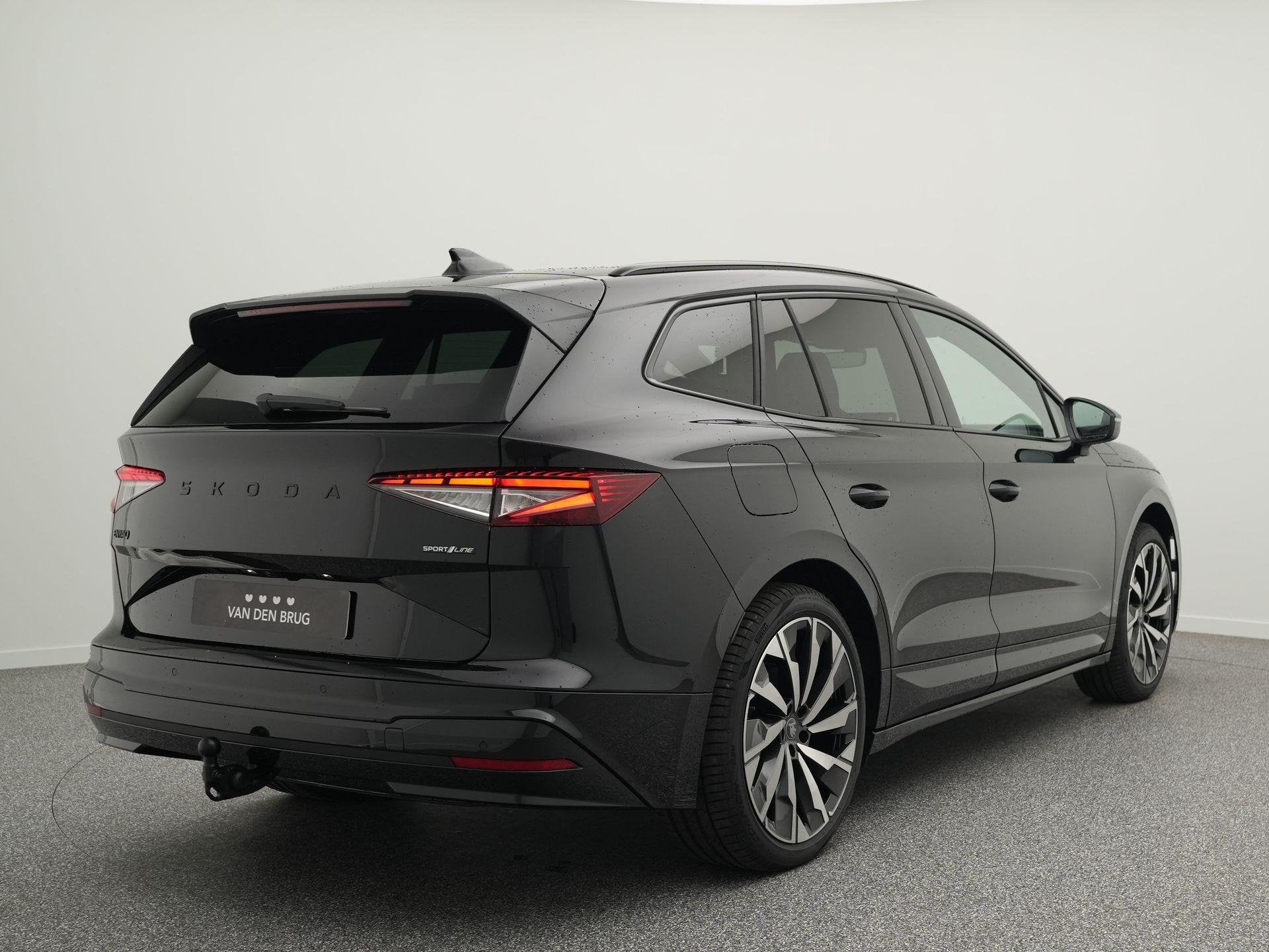 Skoda Enyaq 85 Sportline Tour Edition | Trekhaak | Panoramad, Auto's, Automaat, Achterwielaandrijving, 510 min, 82 kWh