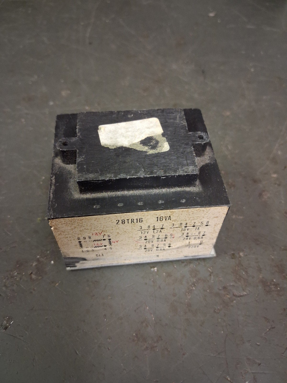 Transformator met diverse secundaire wikkelingen, Hobby en Vrije tijd, Elektronica-componenten, Ophalen of Verzenden