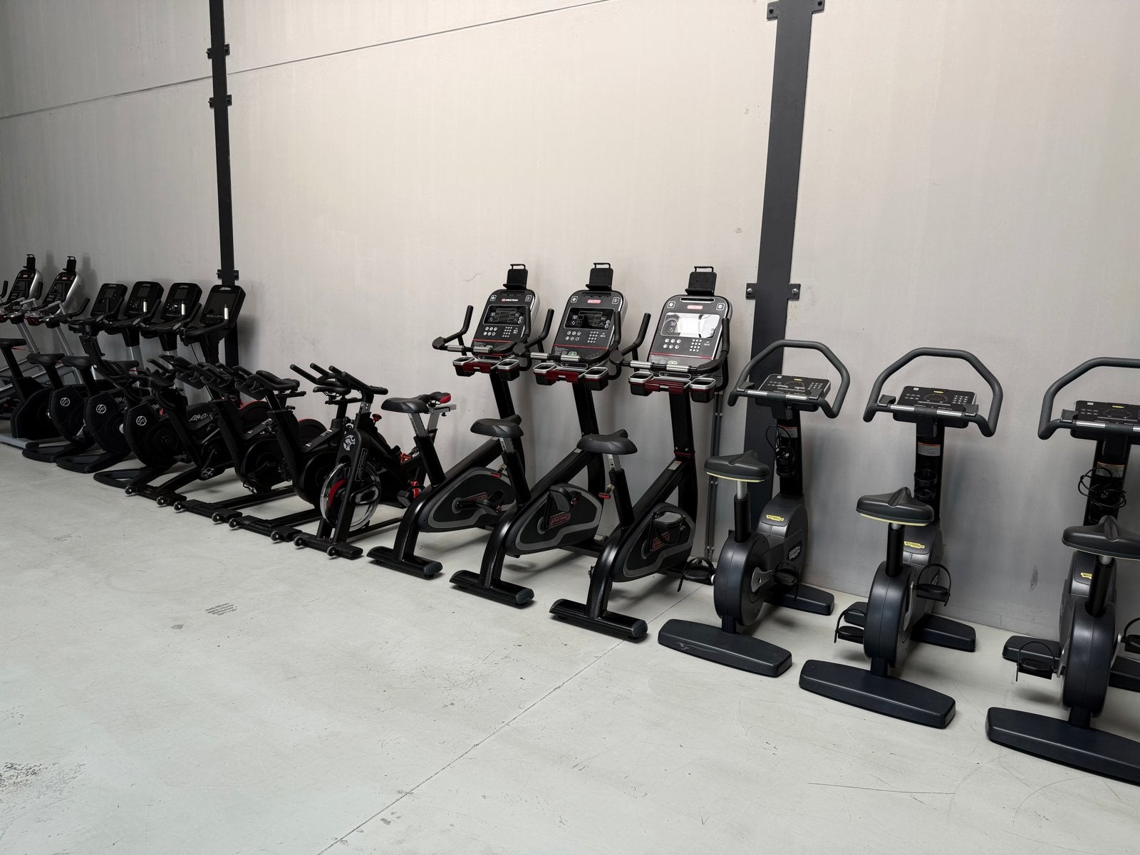 Hometrainers: Technogym, Life Fitness, Star Trac, Sport en Fitness, Ophalen of Verzenden, Zo goed als nieuw, Benen, Overige typen