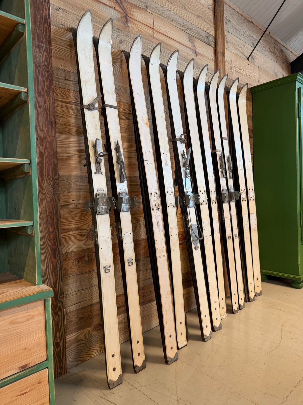 Zwitserse leger ski’s Swiss army ski’s | Vintage houten ski, Ophalen, Gebruikt, Vintage, Decoratieobject