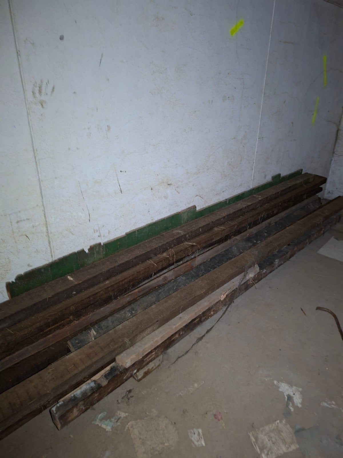 Diverse partij gebruikt hout, Tuin en Terras, 6 m³ of meer, Ophalen, Overige houtsoorten