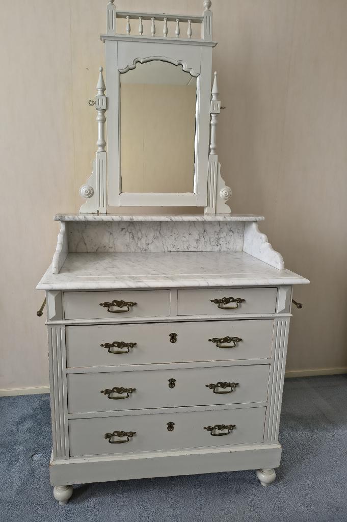 Brocante antieke commode met marmeren blad en lades, Antiek en Kunst, Ophalen