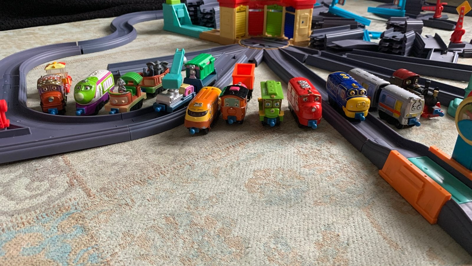 Chuggington Treinset met veel treinen en accessoires, Ophalen of Verzenden, Gebruikt
