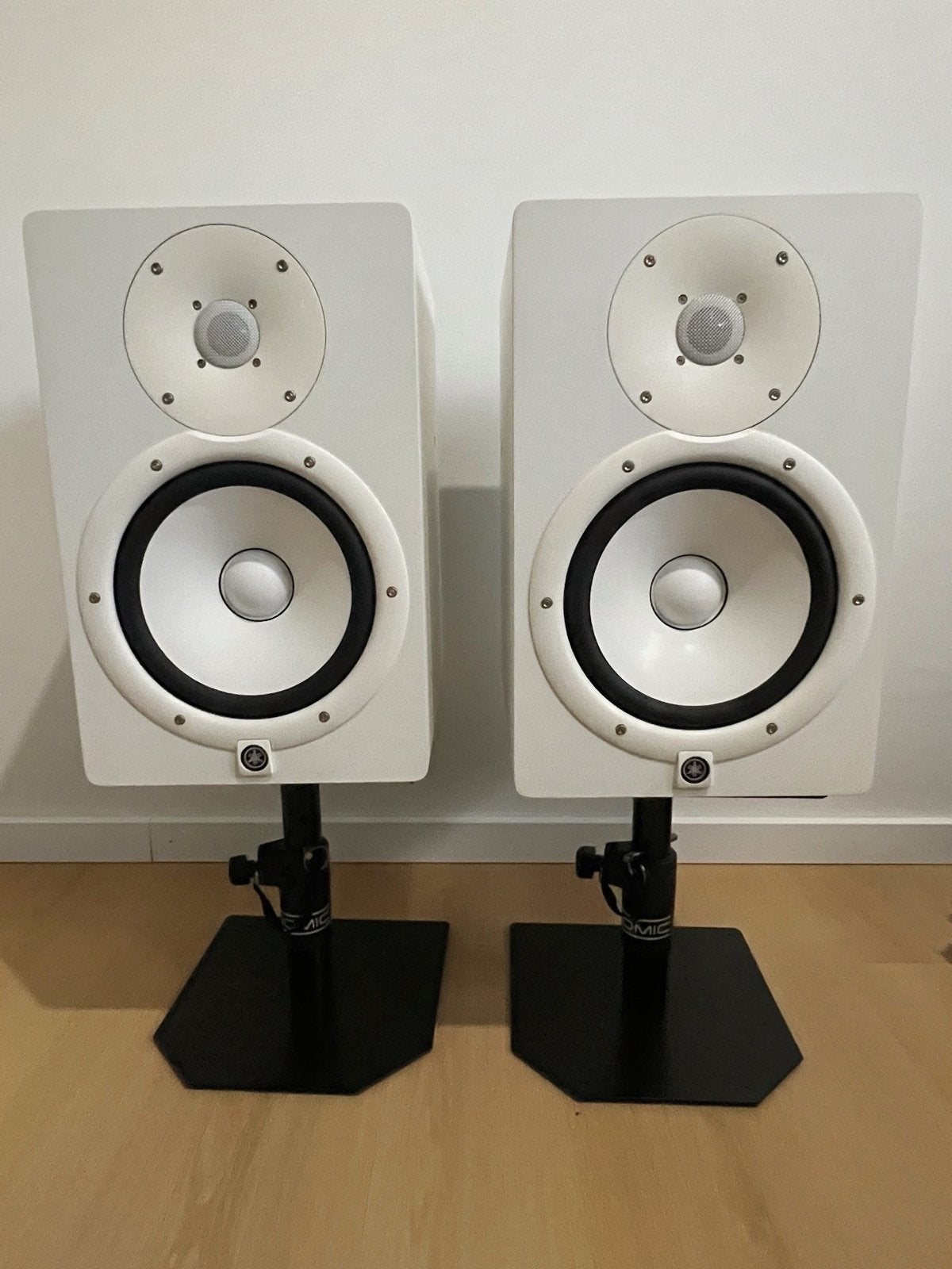 Yamaha HS8i Studiomonitoren met Standaard, Ophalen, Studiomonitor, Inclusief kabels, Yamaha