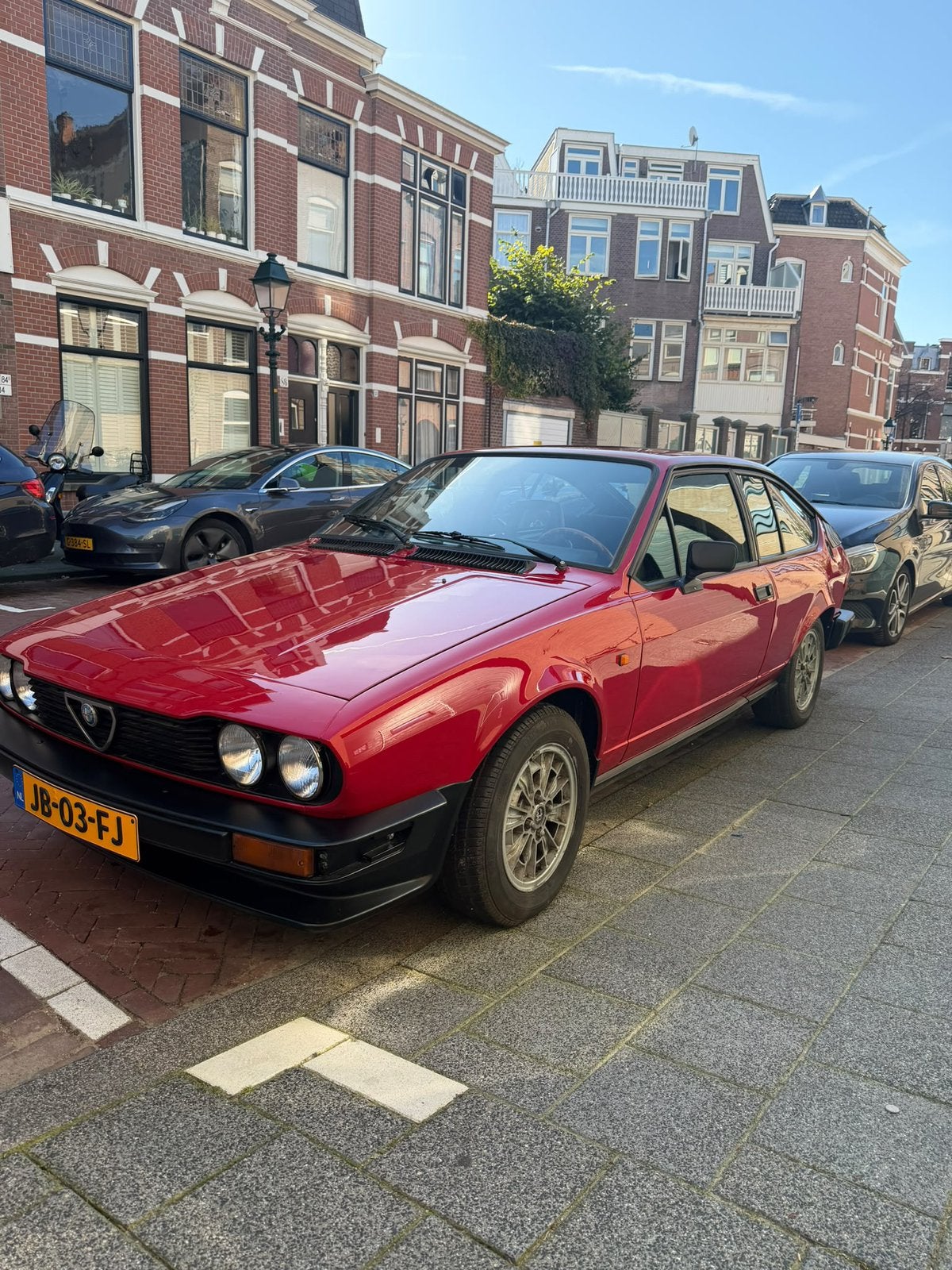 Alfa Romeo 2.0 GTV (116) - Recaro Interieur/Wegenbelastingvr, Achterwielaandrijving, Zwart, Bedrijf, Handgeschakeld
