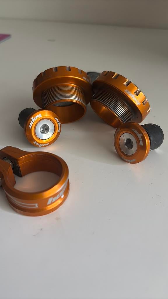 Hope oranje bling kit, zadelpenklem, trapas, bar ends, Fietsen en Brommers, Ophalen of Verzenden, Zo goed als nieuw