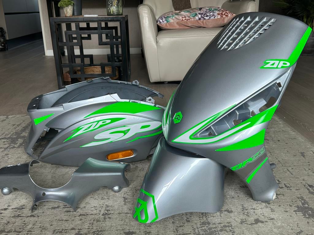Piaggio zip kappenset, Ophalen of Verzenden, Zo goed als nieuw, Kap, Peugeot