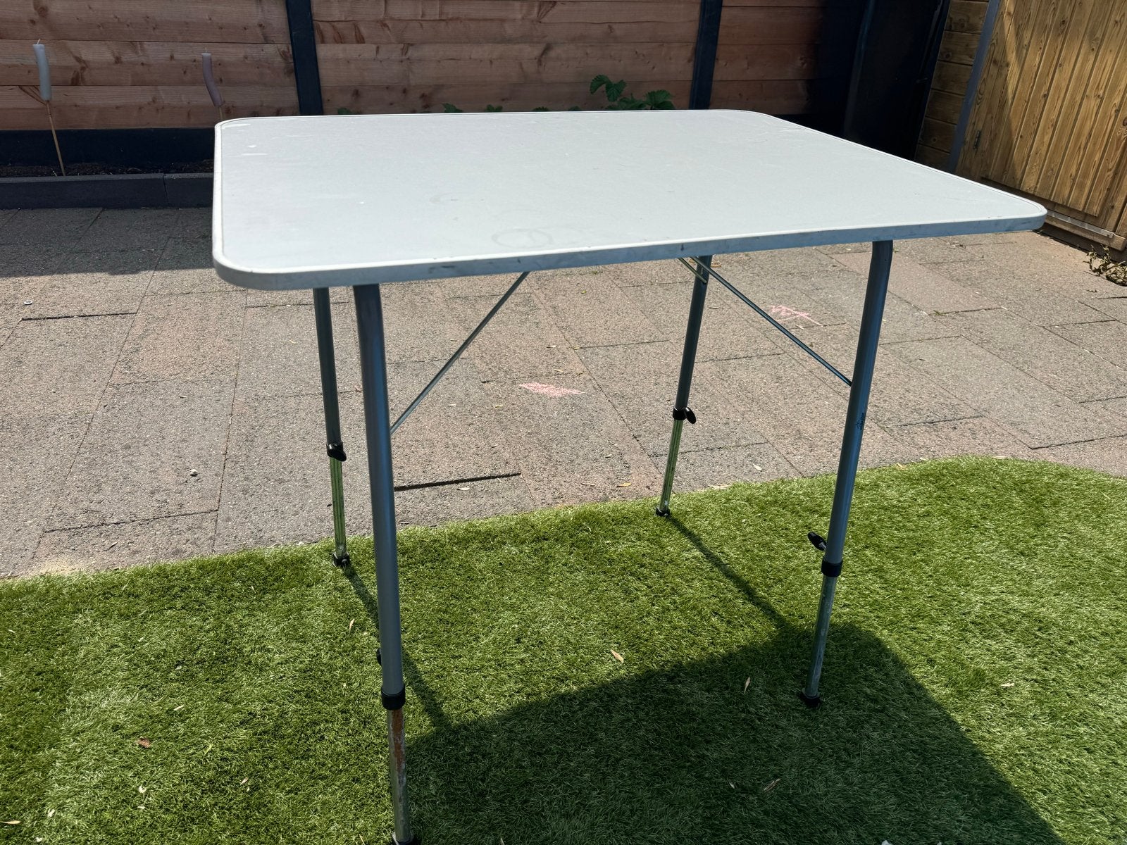 Handige Camping Tafel - Compact en Verstelbaar, Ophalen of Verzenden, Gebruikt