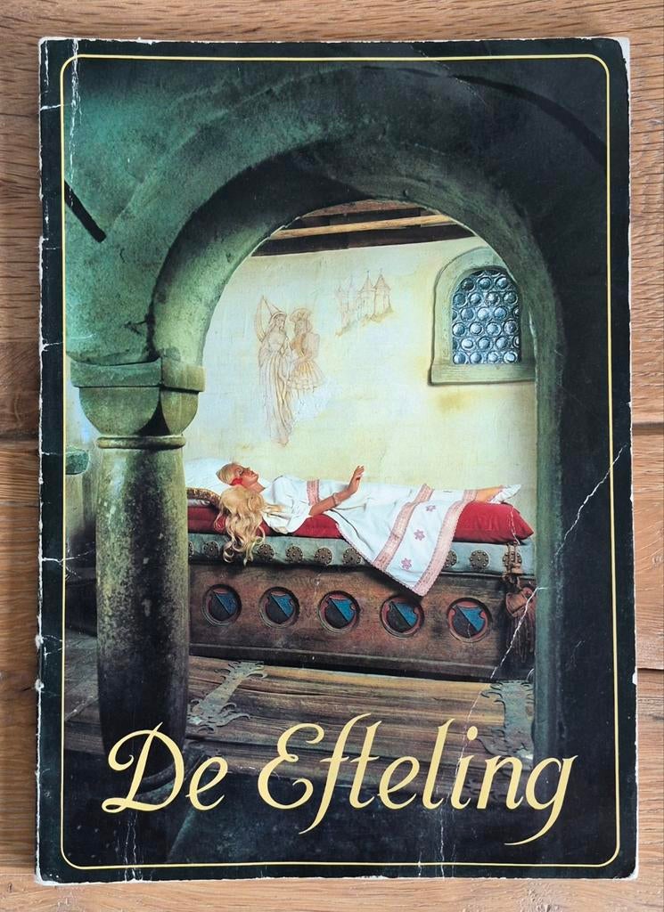 Efteling jaarboekje uit 1983, Verzamelen, Efteling, Gebruikt, Overige typen, Ophalen of Verzenden