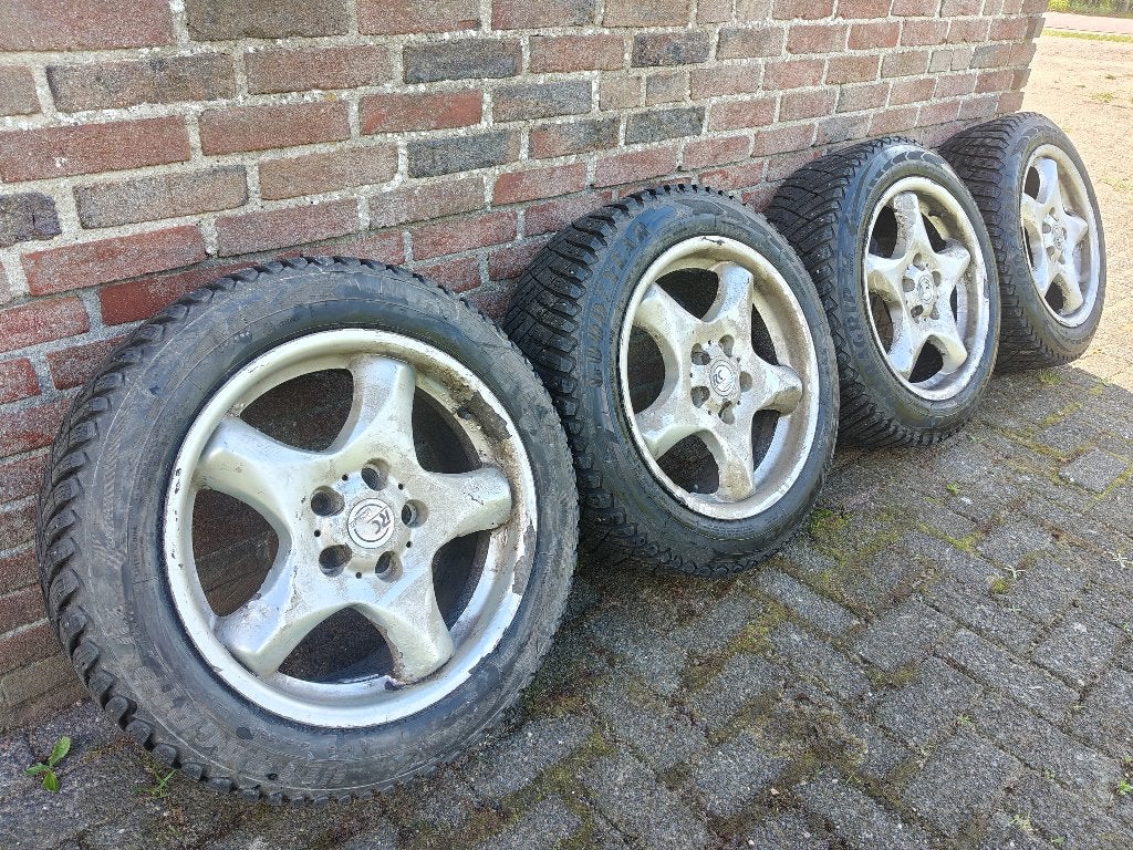 Volvo V70 | Spike-banden | Garbagerun Winter | 5x108 |17Inch, Ophalen, Banden en Velgen, 17 inch, Winterbanden