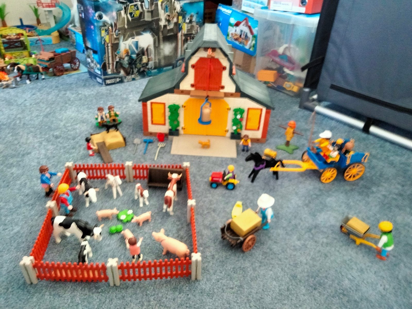 Mooie grote boerderij van Playmobil met hooibalen machine., Ophalen of Verzenden, Zo goed als nieuw, Duplo