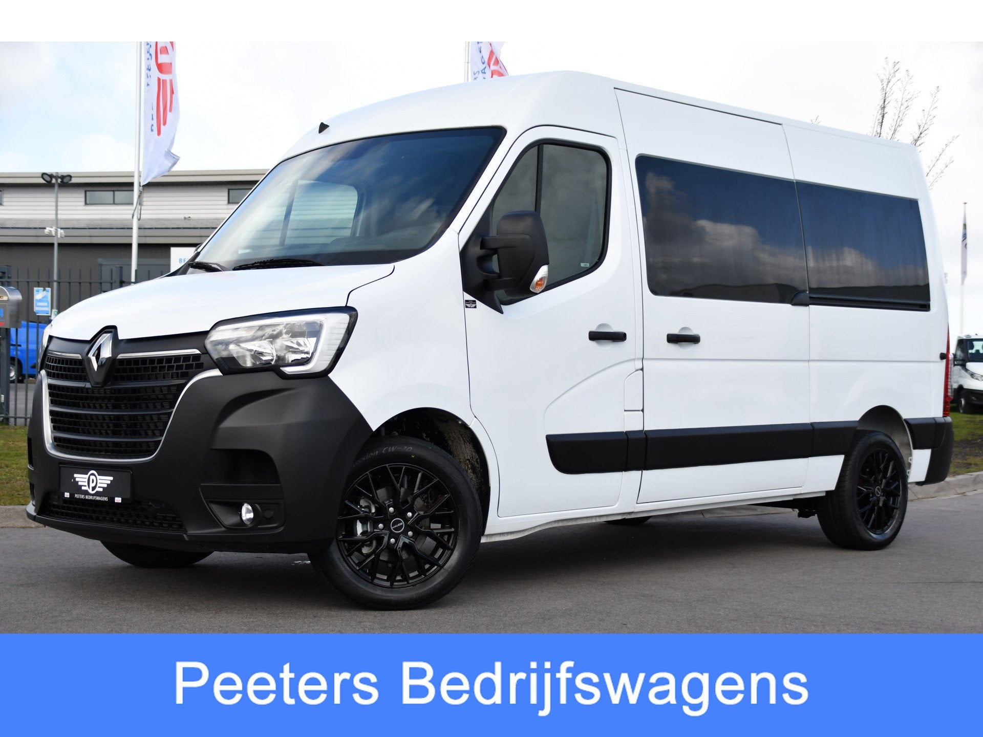 Renault Master T35 2.3 dCi 180 L2H2 DC PB Edition Camera, Cr, Voorwielaandrijving, Stof, Gebruikt, 4 cilinders