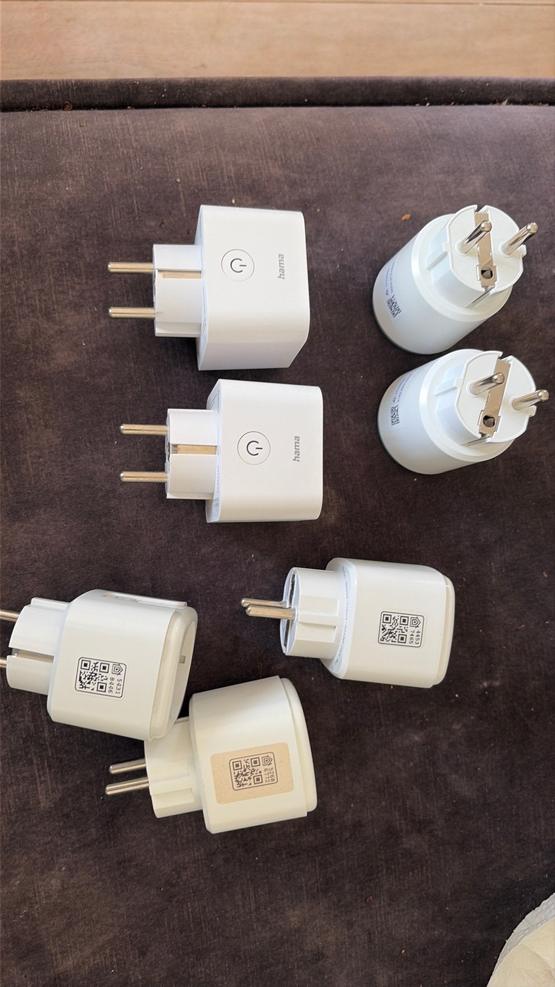 7 stekkers  -  homekit en mattee, Ophalen of Verzenden, Zo goed als nieuw