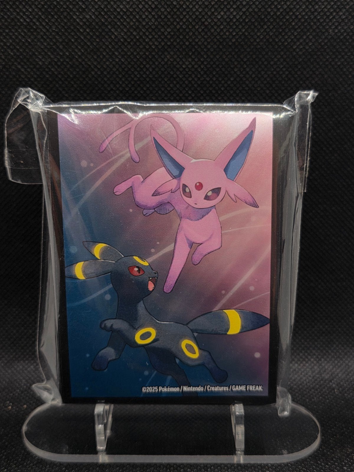 Espeon en Umbreon sleeves (65 stuks), Hobby en Vrije tijd, Verzamelkaartspellen | Pokémon, Ophalen of Verzenden, Nieuw
