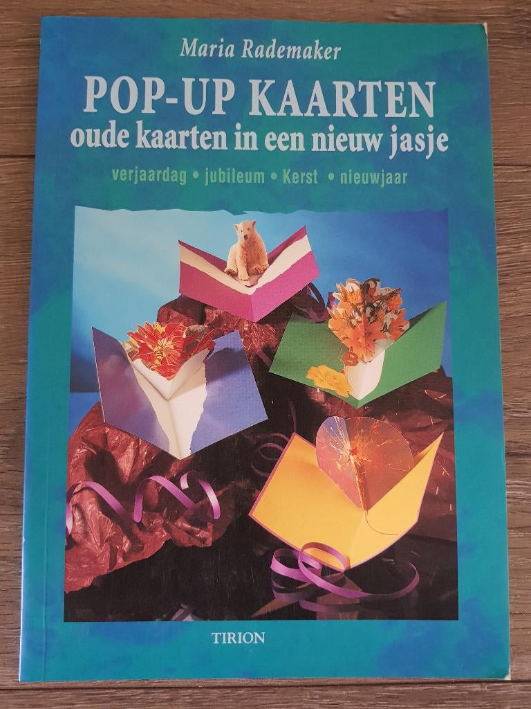 Boek : Pop-up kaarten - oude kaarten in een nieuw jasje -, Ophalen of Verzenden, Gelezen, Overige onderwerpen, Maria Rademaker