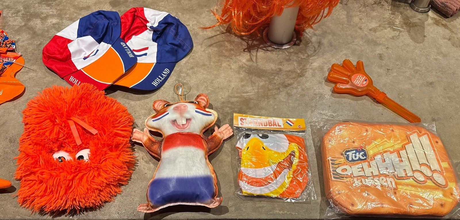 Orantje voetbal WK EK spullen verkleed en decoratie, Ophalen of Verzenden, Zo goed als nieuw, Buitenlandse clubs