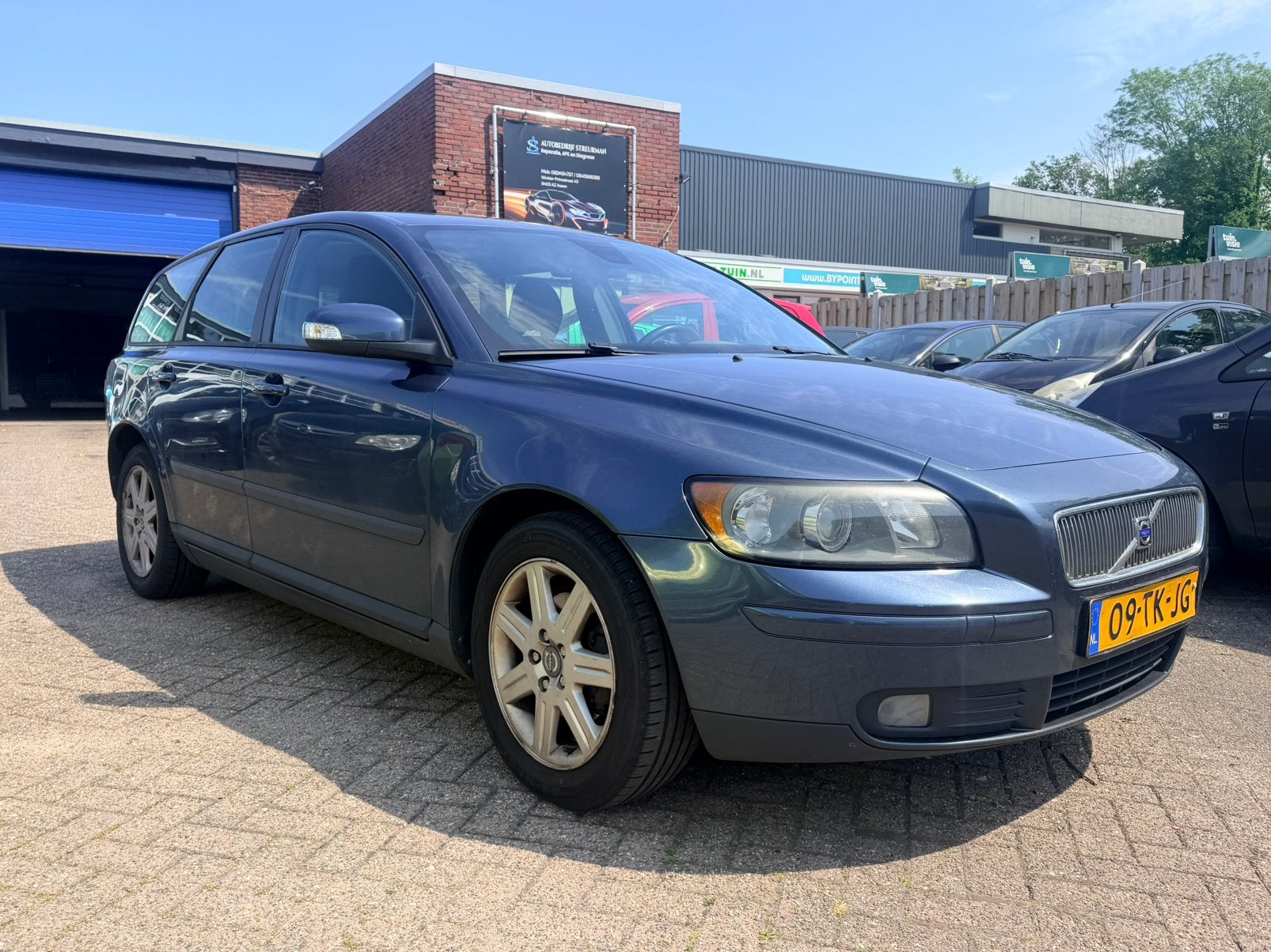 Volvo V50 1.8 2006 Blauw / Verbruikt olie, Auto's, Volvo, Voorwielaandrijving, 125 pk, 1281 kg, 4 cilinders