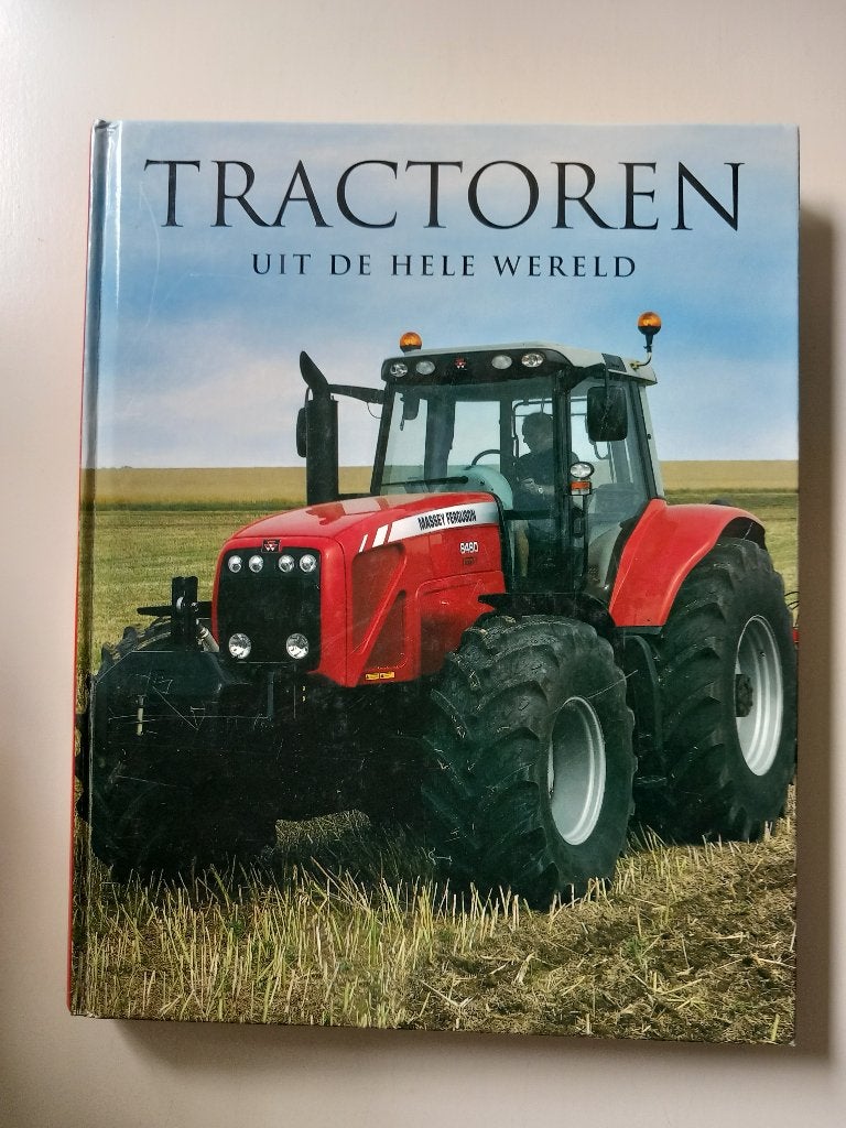 Tractor boek Tractoren uit de hele wereld, Ophalen of Verzenden, Zo goed als nieuw, Tractor en Landbouw