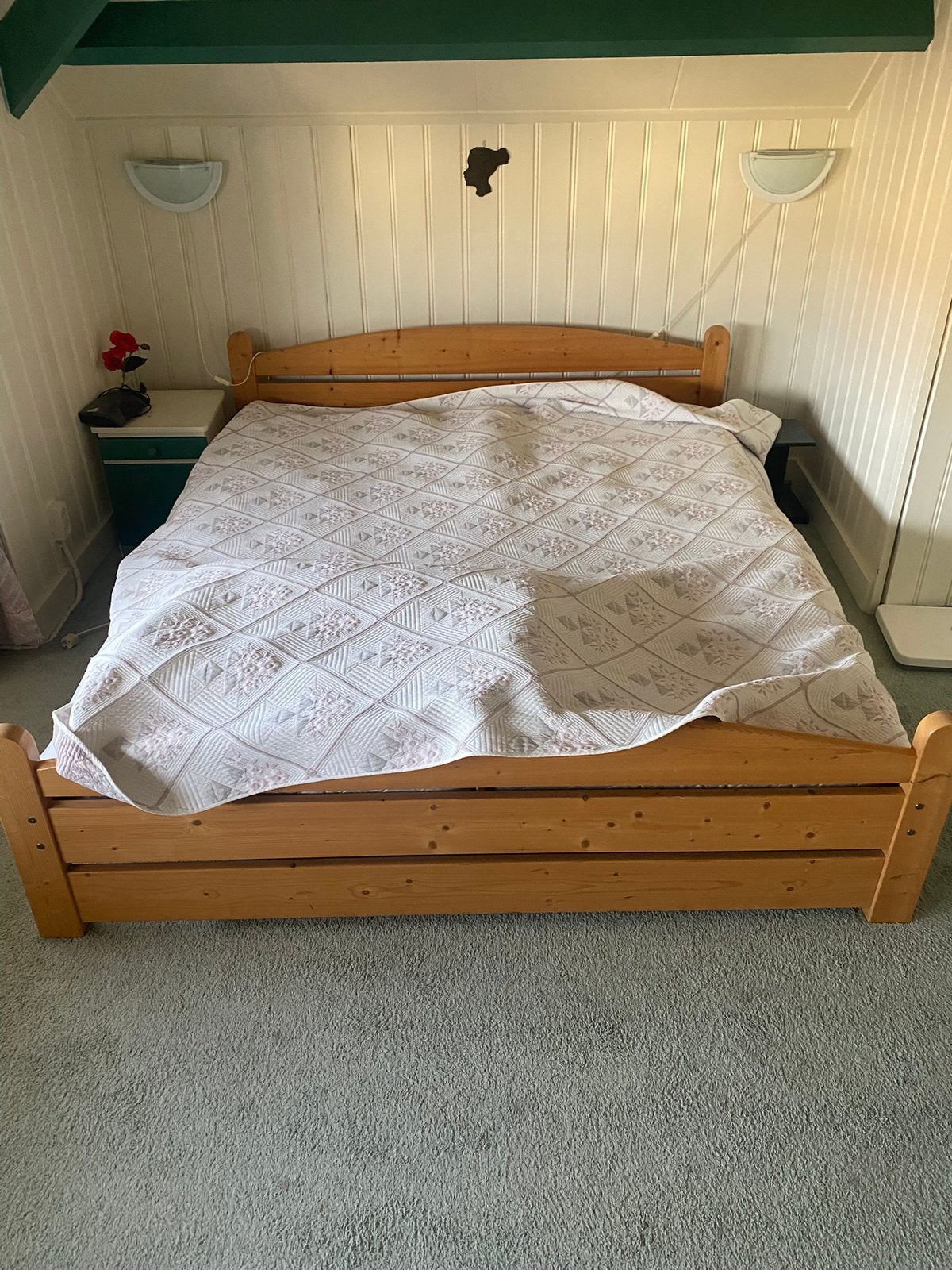 houten bed, Ophalen, Zo goed als nieuw, Tweepersoons