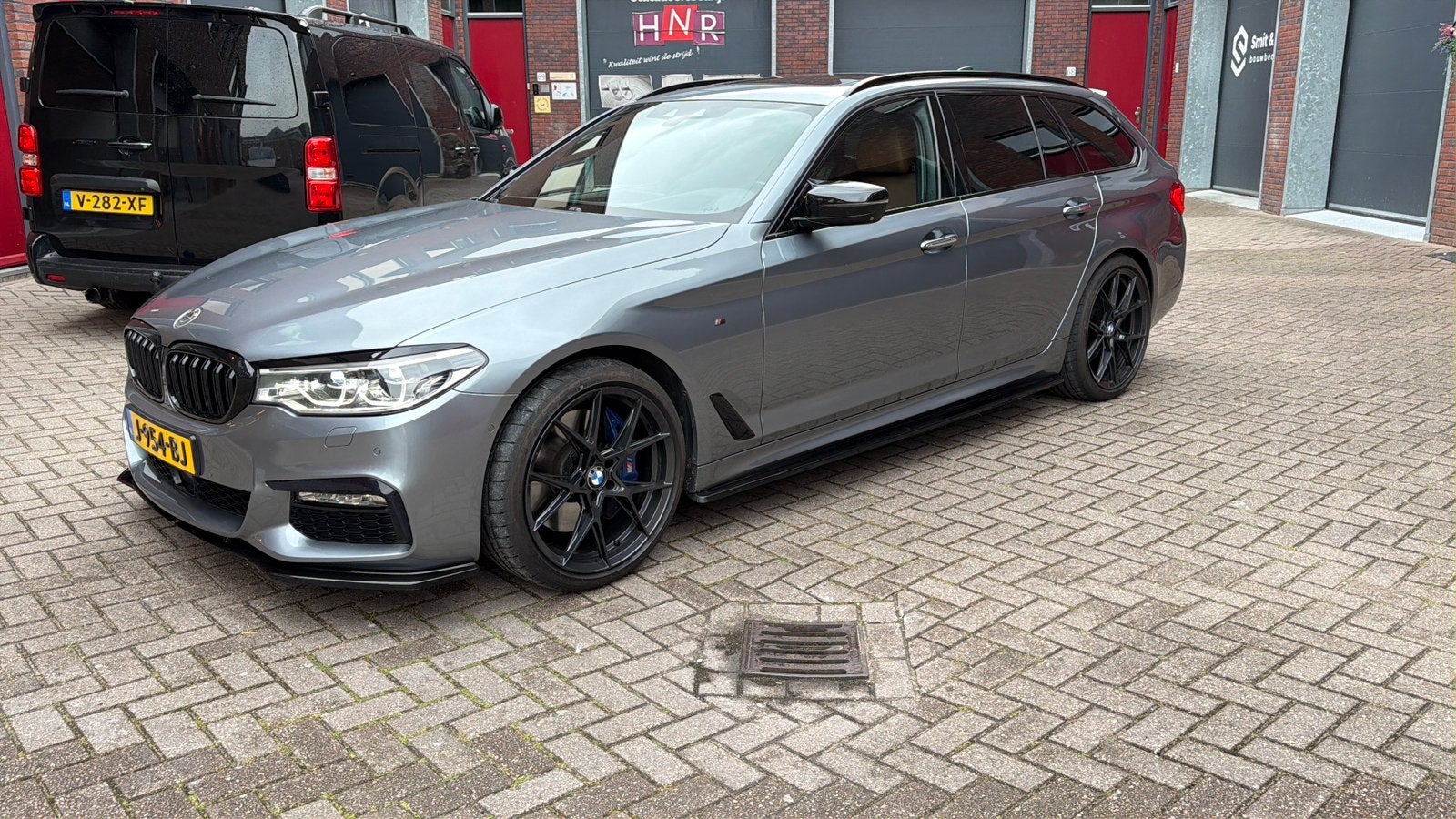 BMW 5-Serie 540i 450 pk x drive. 2018 Grijs, Auto's, BMW, 2000 kg, 340 pk, Leder, Vierwielaandrijving