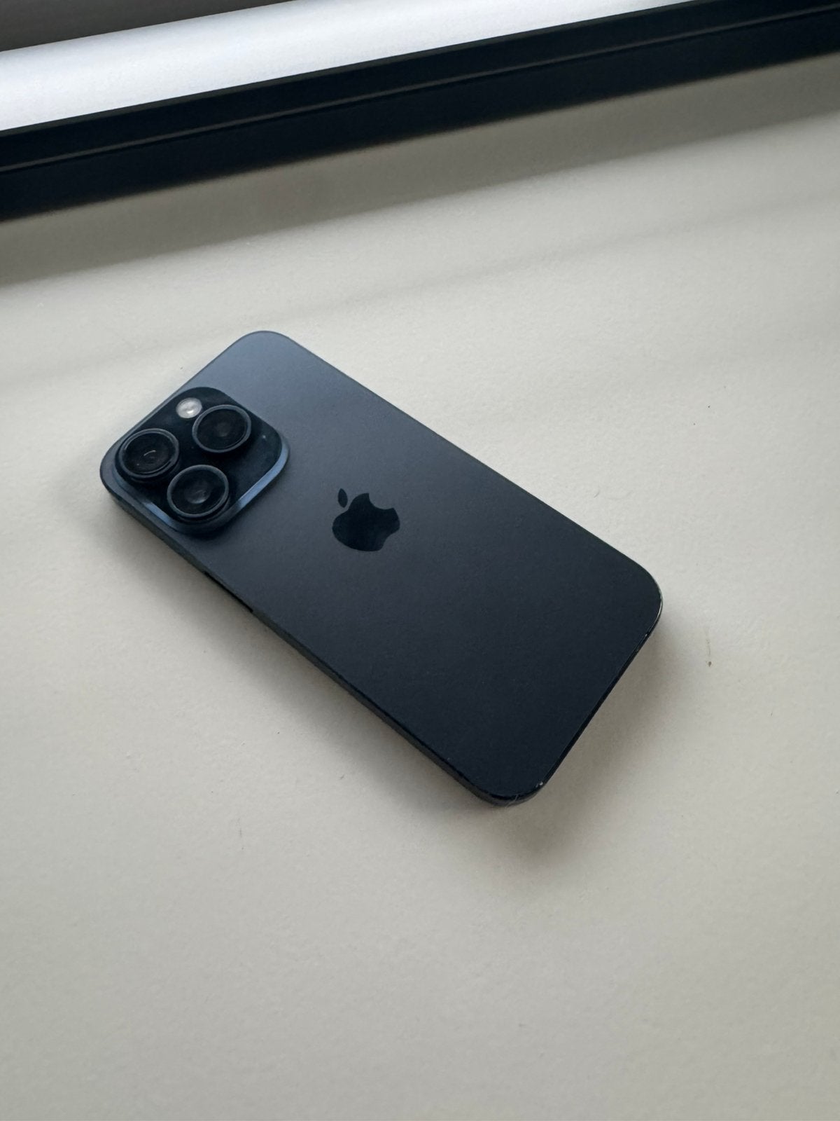 Iphone 15 pro | 88% batterij! | GARANTIE!, Zwart, Zo goed als nieuw, IPhone 15 Pro, Ophalen