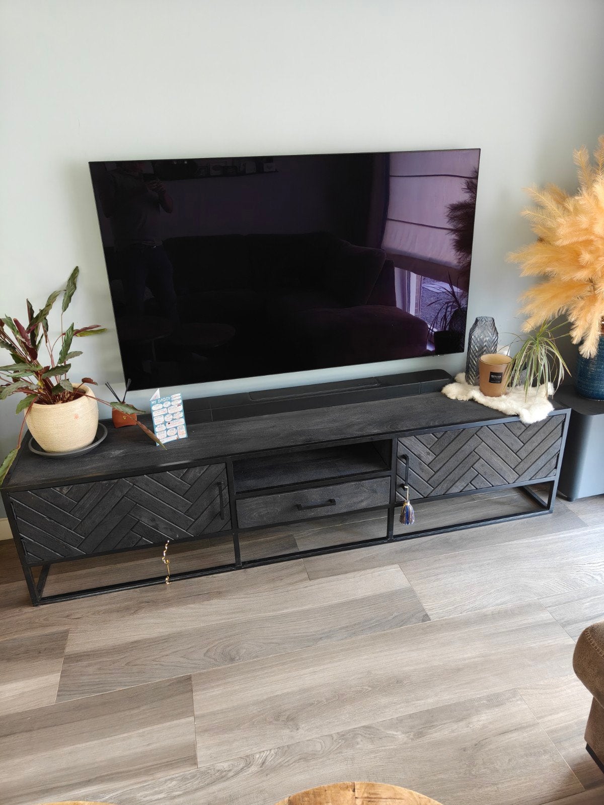 210 cm Visgraat Zwart Mango Hout TV Meubel, Overige houtsoorten, Modern, Industrieel, Visgraat, Ophalen of Verzenden, Zo goed als nieuw