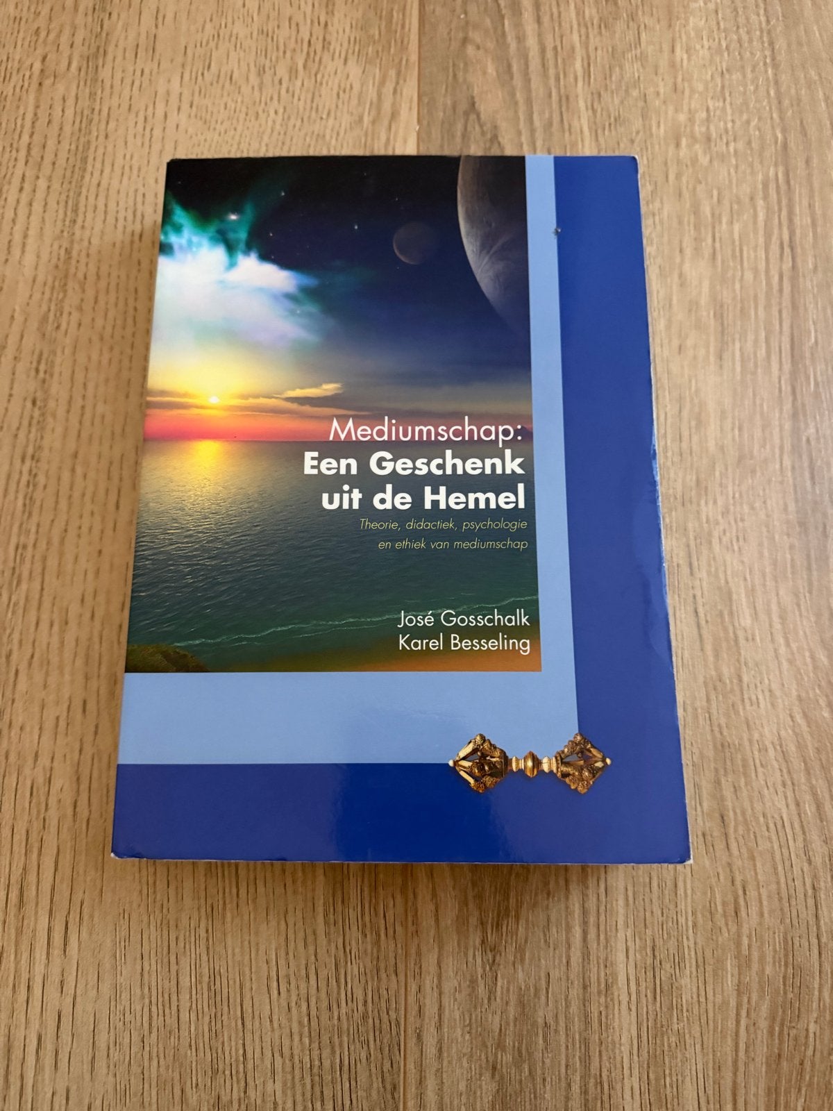 Mediumschap: Een Geschenk uit de Hemel - José Gosschalk, Ophalen of Verzenden, Gelezen, Spiritualiteit algemeen, Achtergrond en Informatie