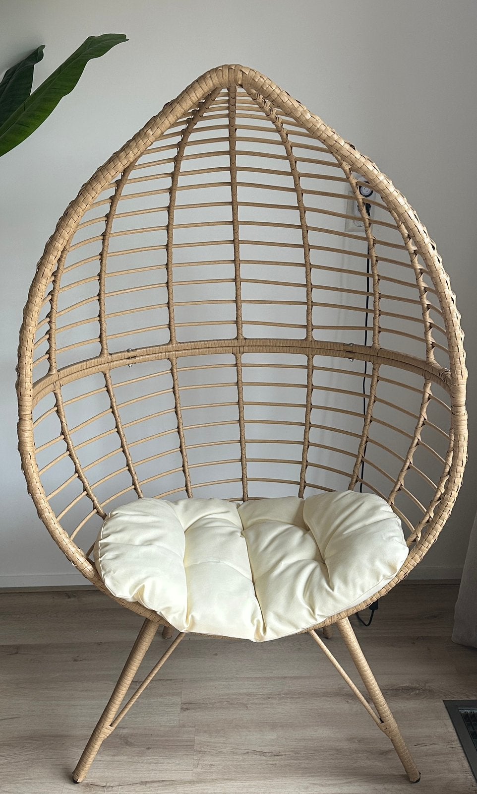 Ei Stoel - Egg Chair Naturel (Xenos), Huis en Inrichting, Stoelen, Ophalen of Verzenden, Zo goed als nieuw, Eén
