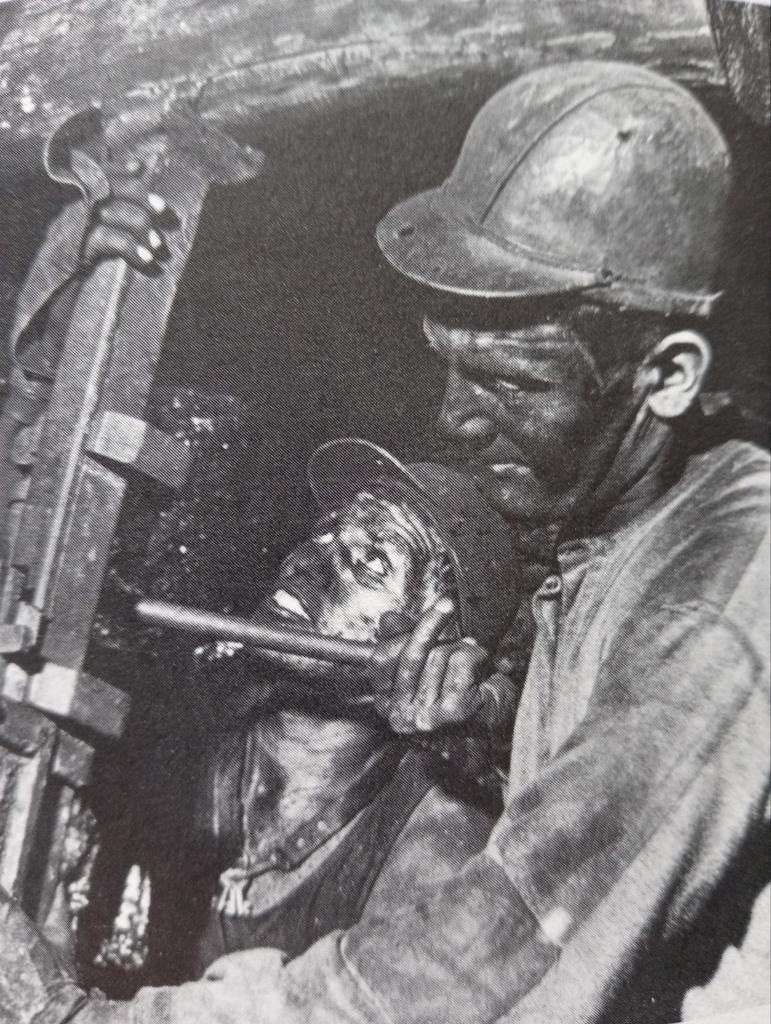 Fotografie in Nederland 1920-1940, Boeken, Ophalen of Verzenden, Gelezen