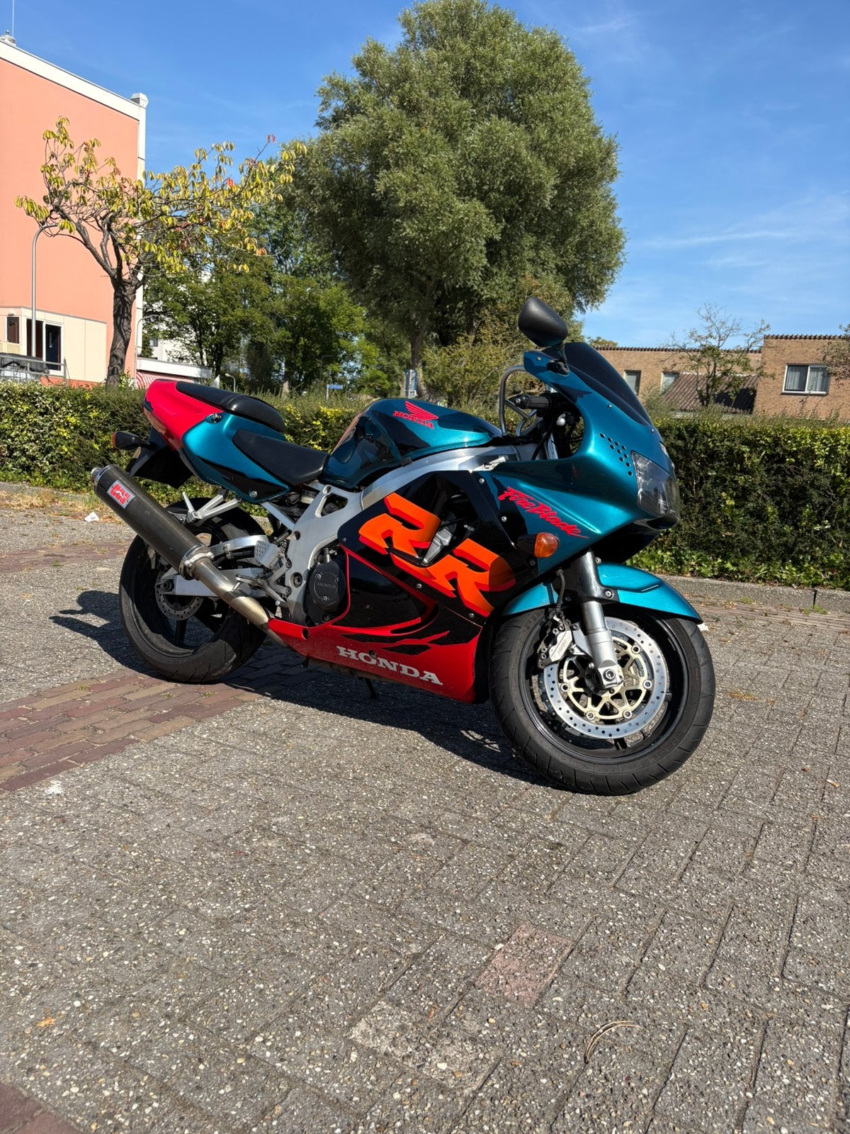 Honda CBR 900 RR Fireblade SC33 | 1999 | 130 pk | BOS, Ophalen