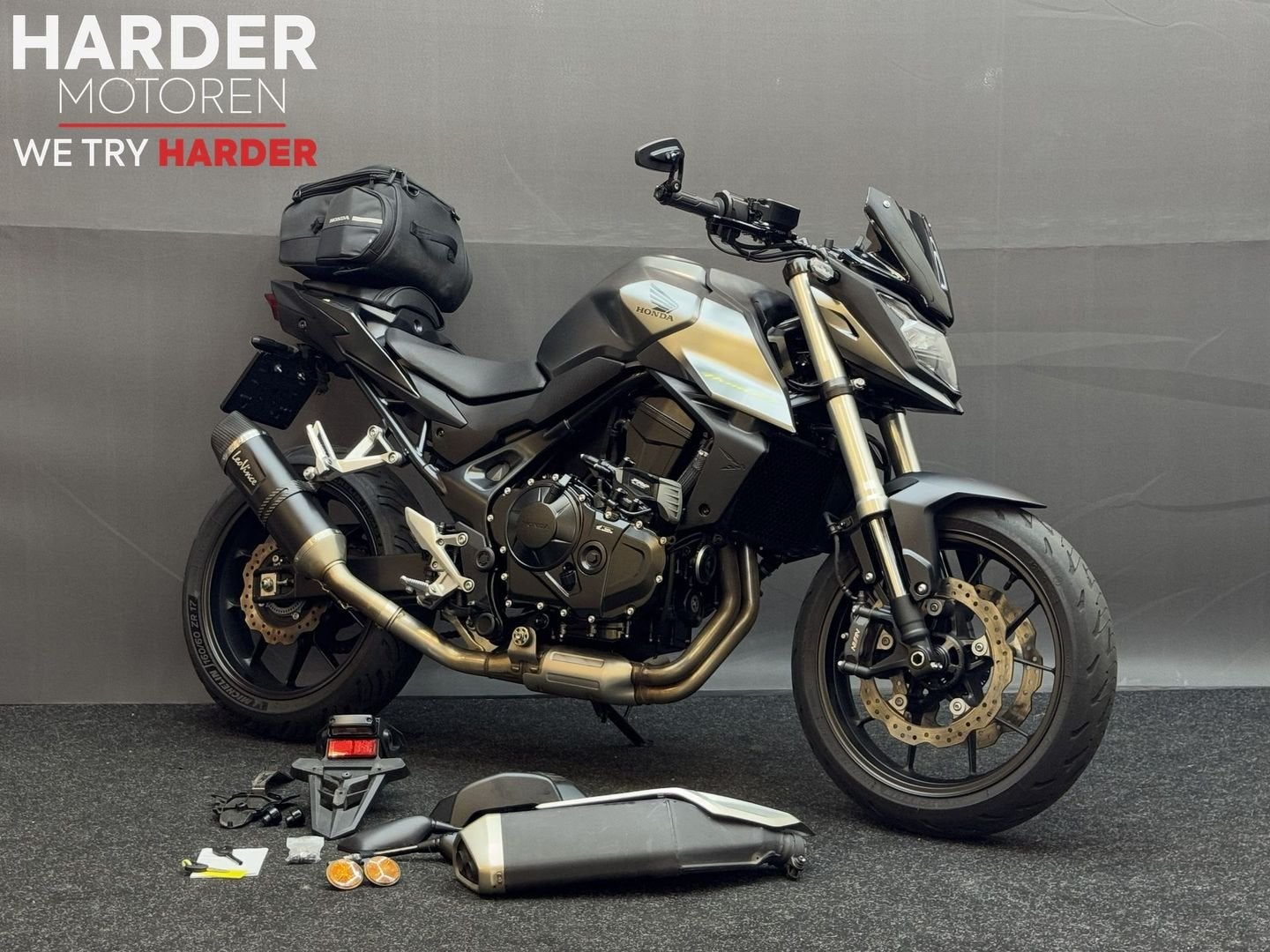 HONDA CB 750 HORNET | BOMVOL OPTIES | NIEUWSTAAT | GARANTIE, 2 cilinders, HONDA, Motorrijbewijs A, Bedrijf