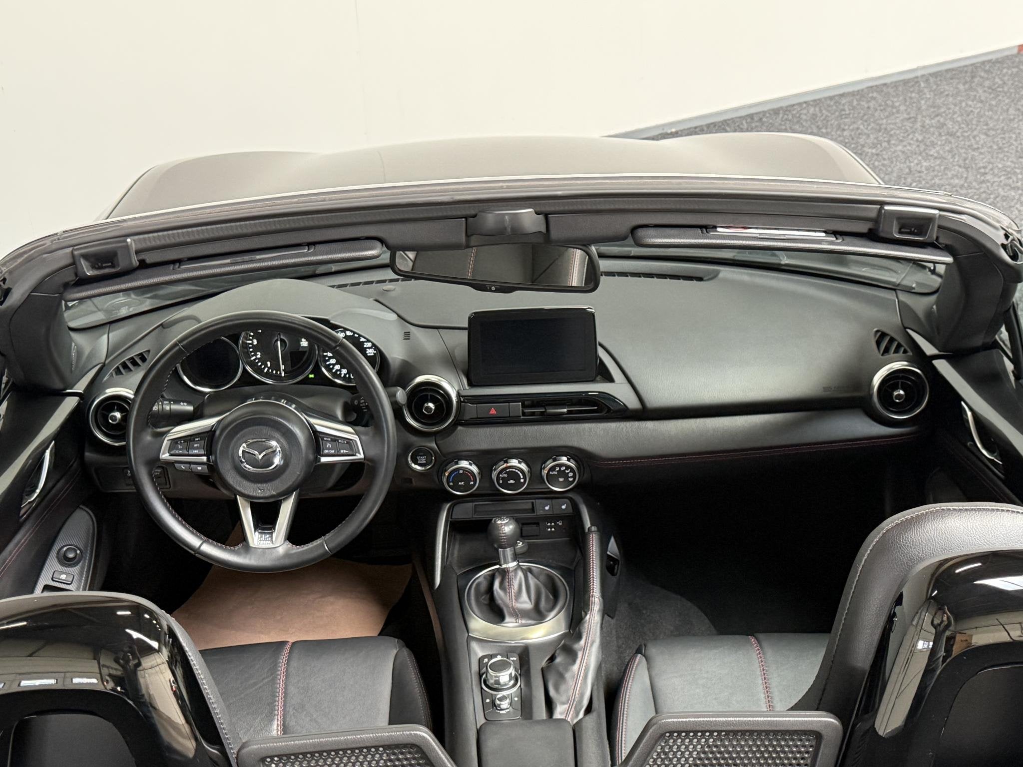 Mazda MX-5 2.0 SkyActiv-G 184 GT-M | LEDER | PDC | CARPLAY |, Achterwielaandrijving, Gebruikt, 4 cilinders, Cabriolet