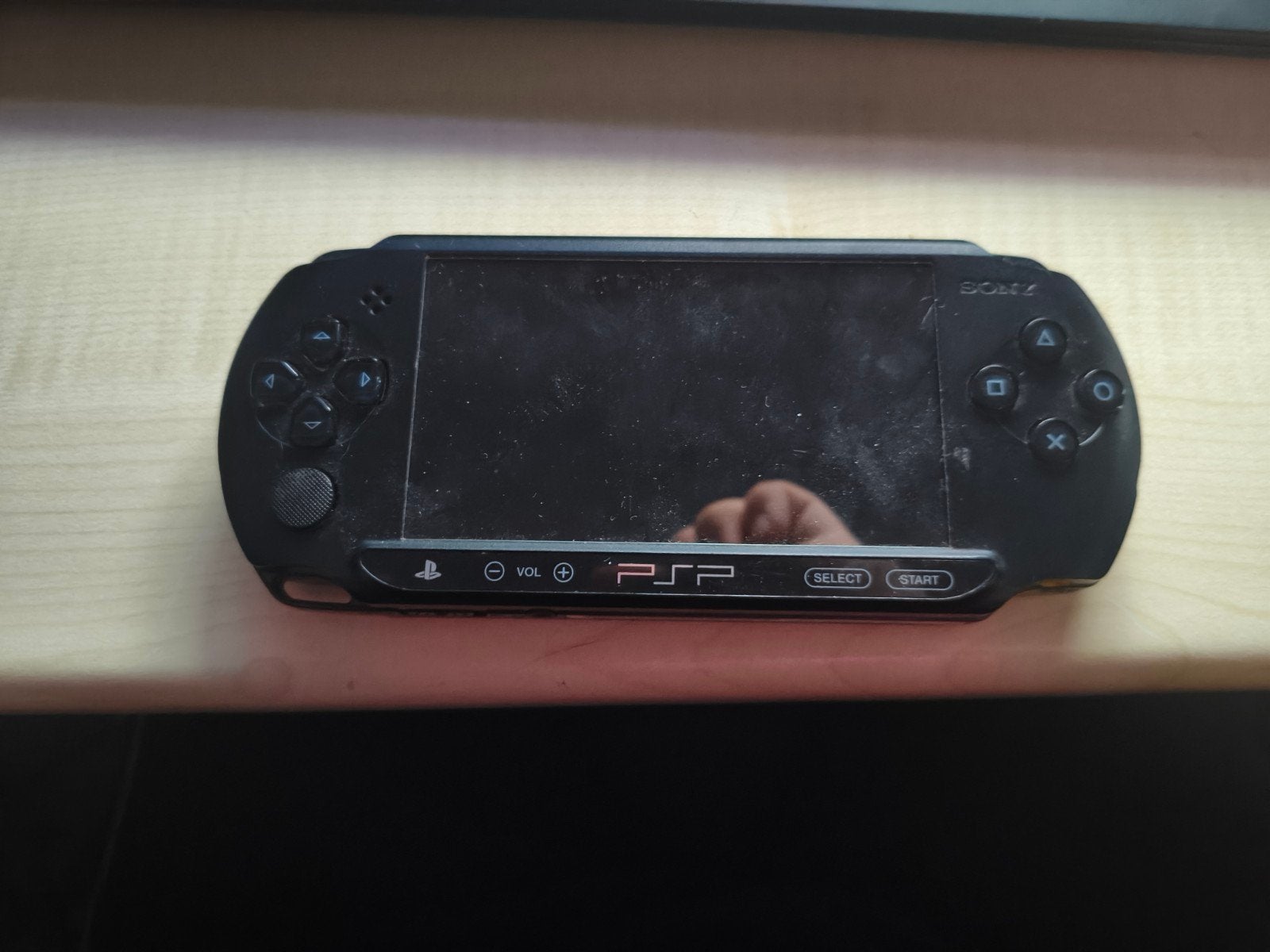 Sony PSP E1004 Zwart - Goede staat, Spelcomputers en Games, Spelcomputers | Sony PSP, Ophalen of Verzenden, Gebruikt, Zwart, PSP 3000