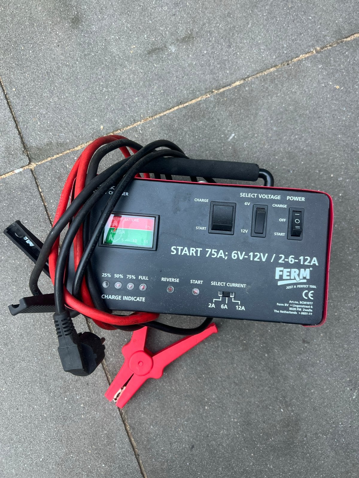 Ferm Acculader Start 75A; 6V-12V / 2-6-12A, Ophalen of Verzenden, Gebruikt, Universele onderdelen