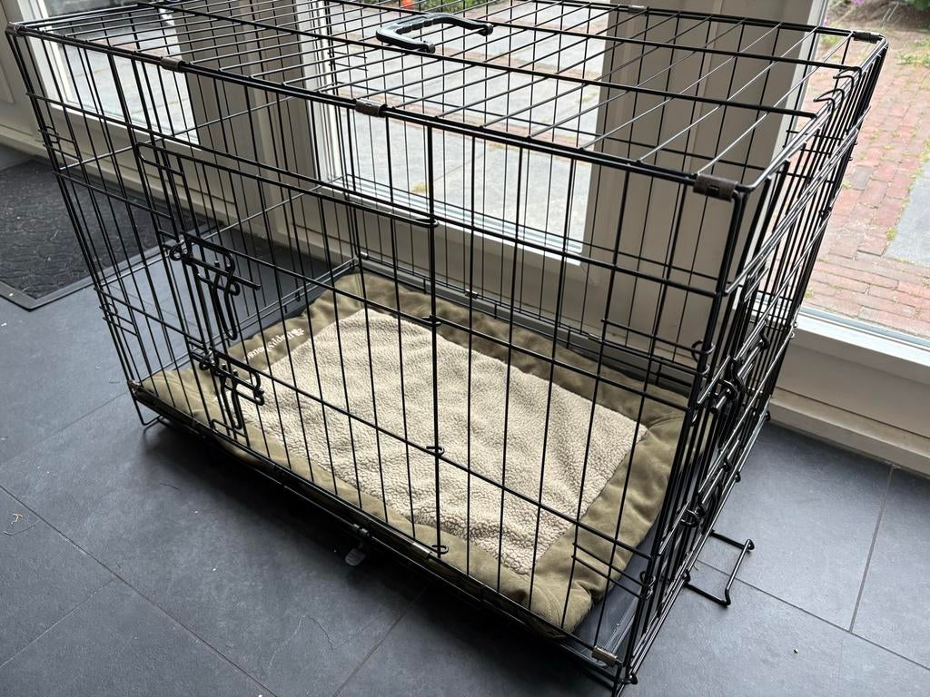 Opvouwbare bench maat M zwart incl. kussen zgan, Ophalen, Zo goed als nieuw