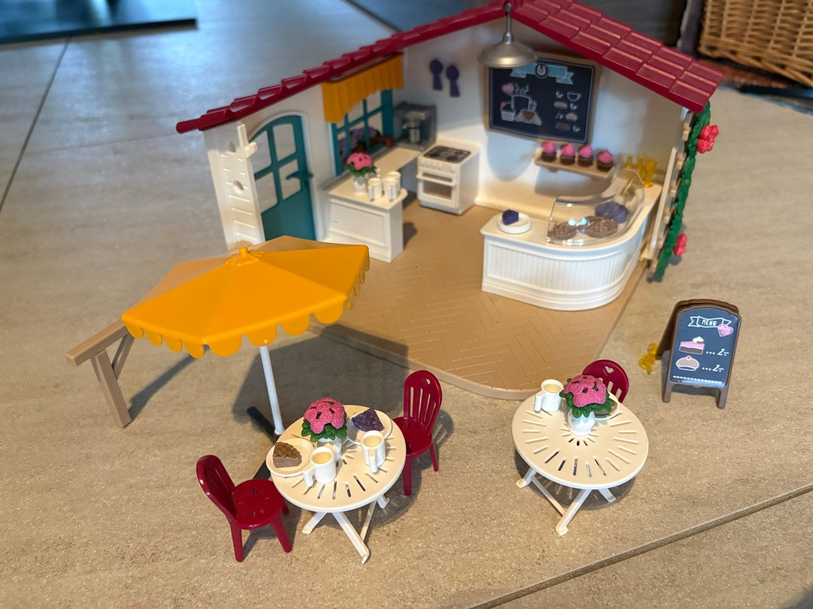 Schleich Paardencafé met accessoires, Ophalen of Verzenden, Zo goed als nieuw, Poppenhuis