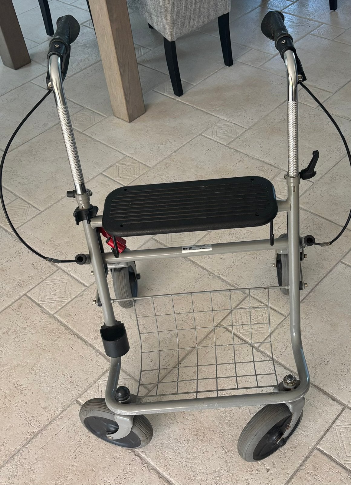 Te koop 100% goede rollator, Ophalen, Zo goed als nieuw