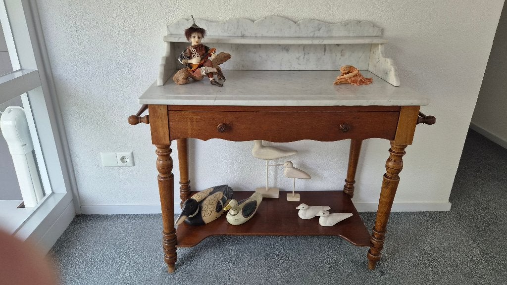 Antiek wandtafeltje met marmeren blad, Ophalen