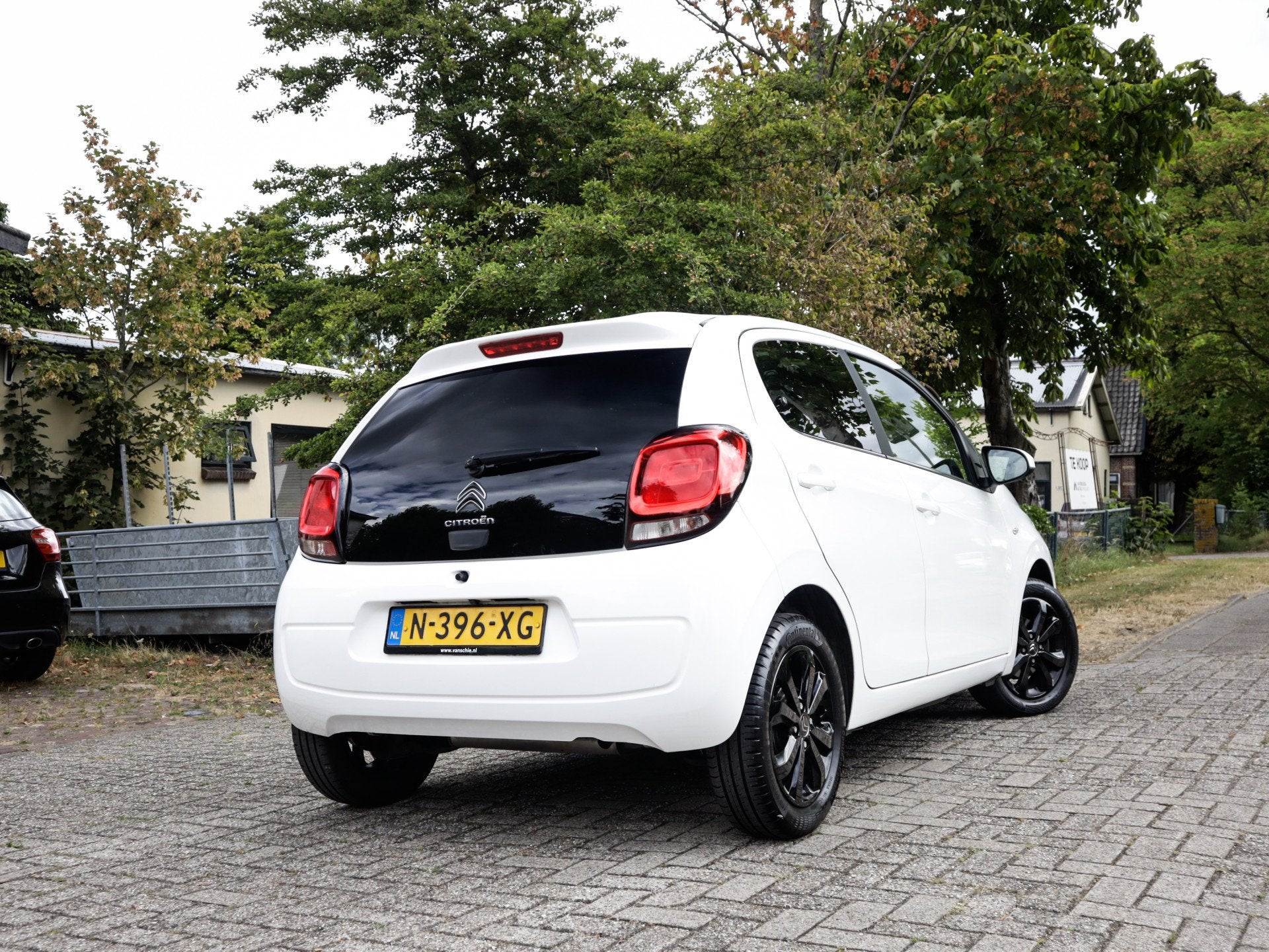 Citroën C1 1.0 VTi Shine 2e-Eig. & Dealer-Onderh BOVAG-Gara, Auto's, Citroën, Voorwielaandrijving, Stof, Gebruikt, Euro 6