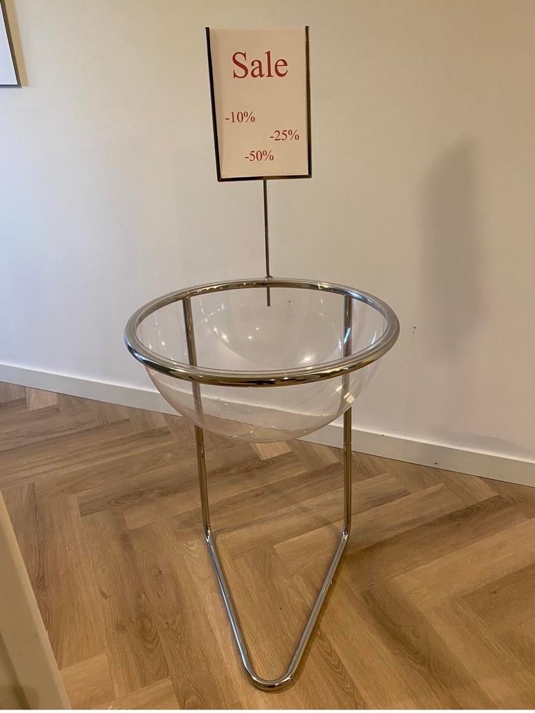 Winkelinrichting Verkoopbak, Ophalen