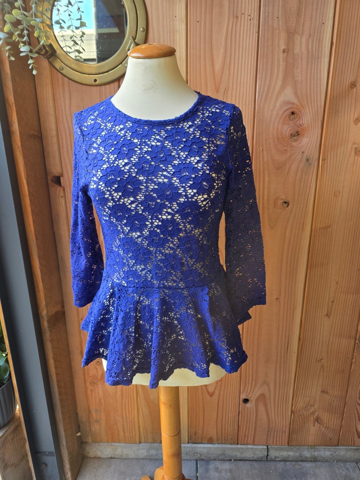 Amisu Kanten Peplum Top - Kobaltblauw, Maat S, Blauw, Ophalen of Verzenden, Zo goed als nieuw, Lange mouw