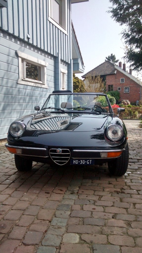 Alfa Romeo Spider 2000 1981 Zwart, Auto's, Achterwielaandrijving, Beige, 4 cilinders, Cabriolet