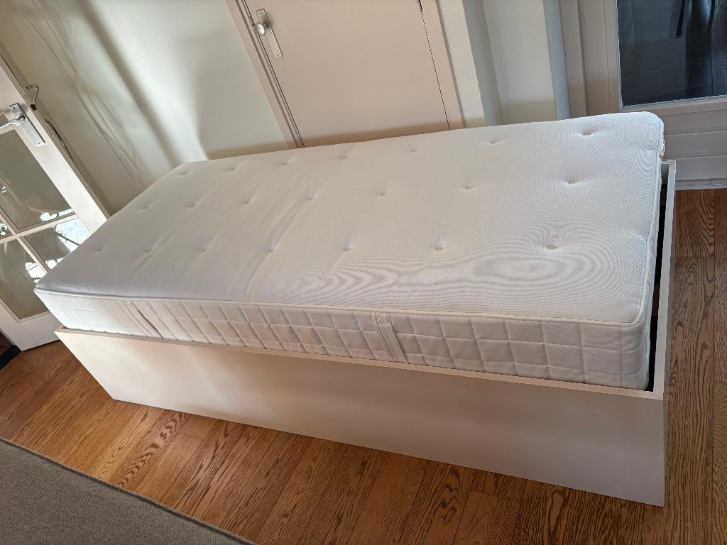 Compleet 1-persoonsbed(90x200) met verstelbare lattenbodem, Huis en Inrichting, Slaapkamer | Bedden, Ophalen, Verstelbaar, 90 cm