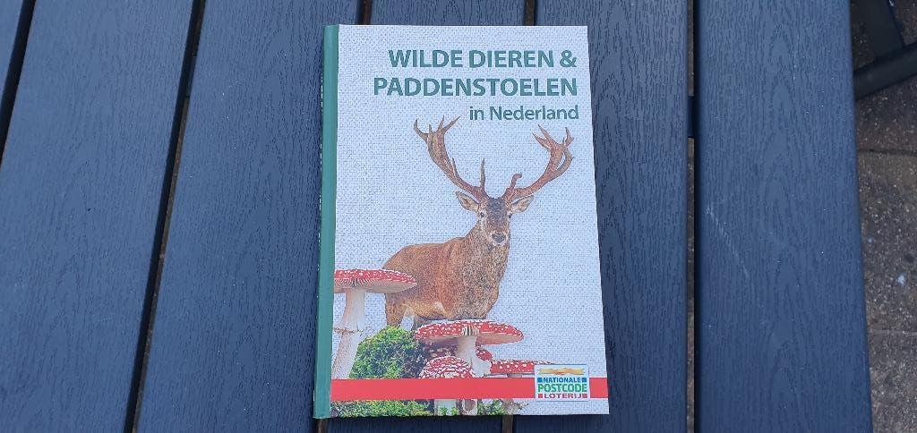 Wilde dieren en paddestoelen in Nederland, Boeken, Natuur, Ophalen of Verzenden, Nieuw, Natuur algemeen