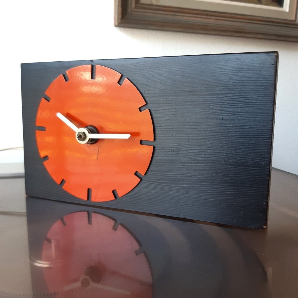 Mid Century design NUFA elektrische tafelklok L19H11D4,5cm, Antiek en Kunst, Antiek | Klokken, Ophalen of Verzenden