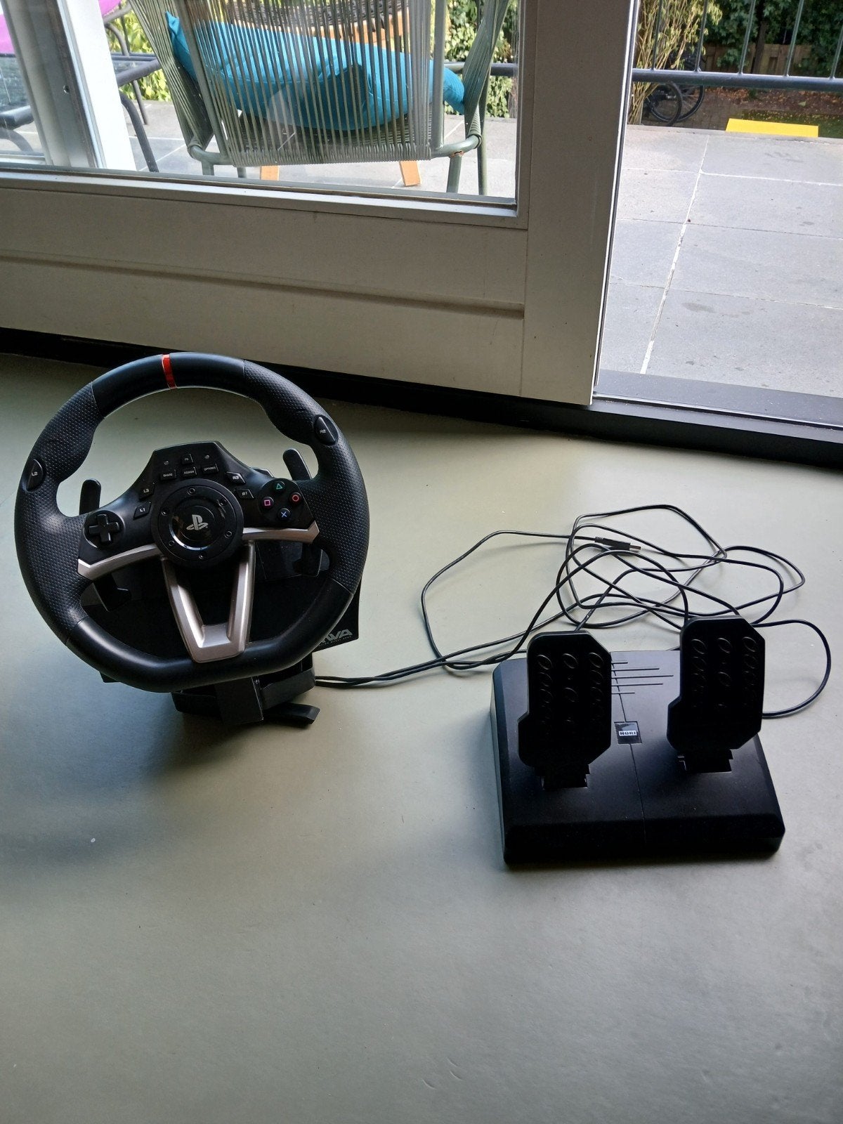 Hori Racing Wheel Apex voor PS4/PS5 met Pedalen, Spelcomputers en Games, Ophalen of Verzenden, Gebruikt, Stuur of Pedalen, PlayStation 4